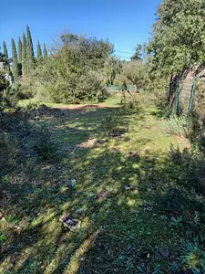 Terrain à bâtir, 670 m²