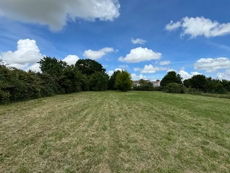 Terrain à bâtir, 2 250 m² - Saint-Crépin (17380)