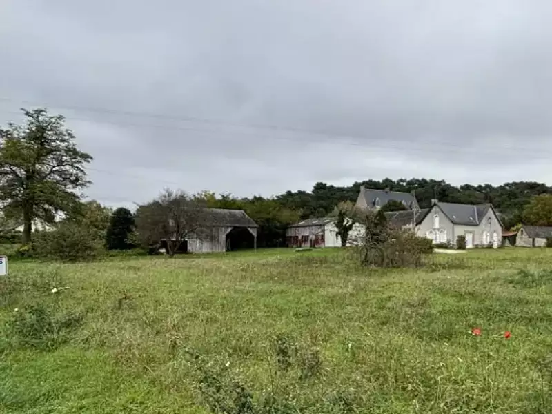 Terrain à bâtir, 714 m² - Les Bois d'Anjou (49250)