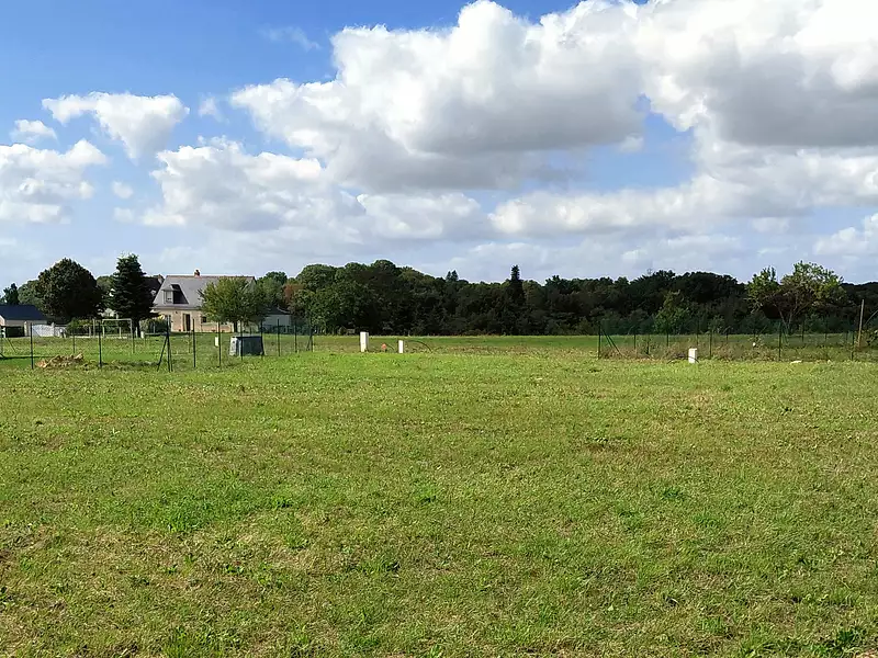 Terrain à bâtir, 420 m² - Druye (37190)