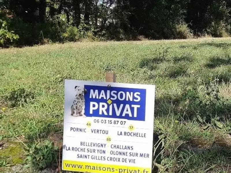 Terrain à bâtir, 902 m² - Saint-Maurice-le-Girard (85390)