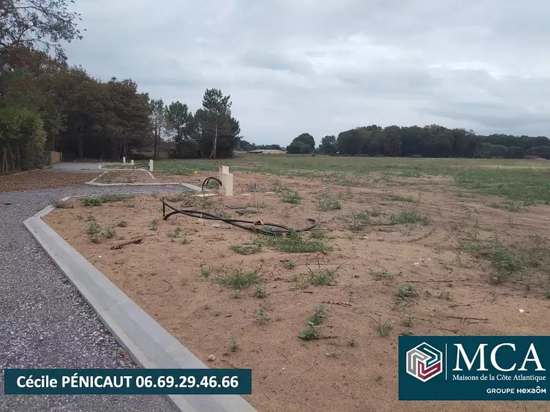 Terrain à bâtir, 638 m² - Mées (40990)