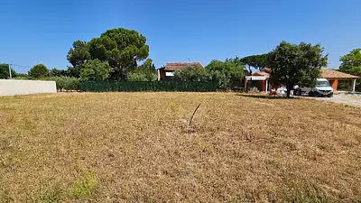 Terrain à bâtir, 650 m²