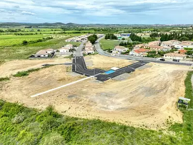 Terrain à bâtir, 341 m²