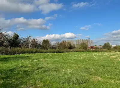 Terrain à bâtir, 700 m²