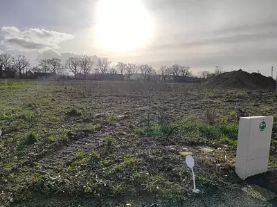 Terrain à bâtir, 612 m²