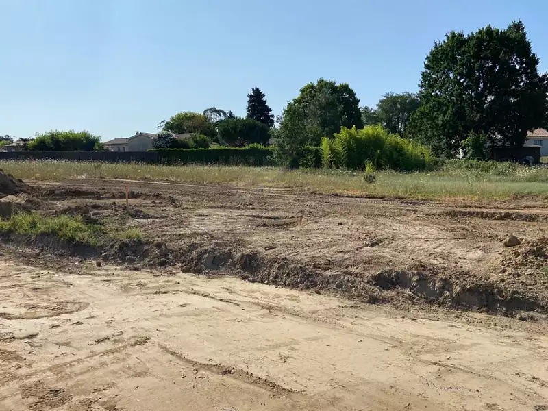 Terrain à bâtir, 832 m² - Bouliac (33270)