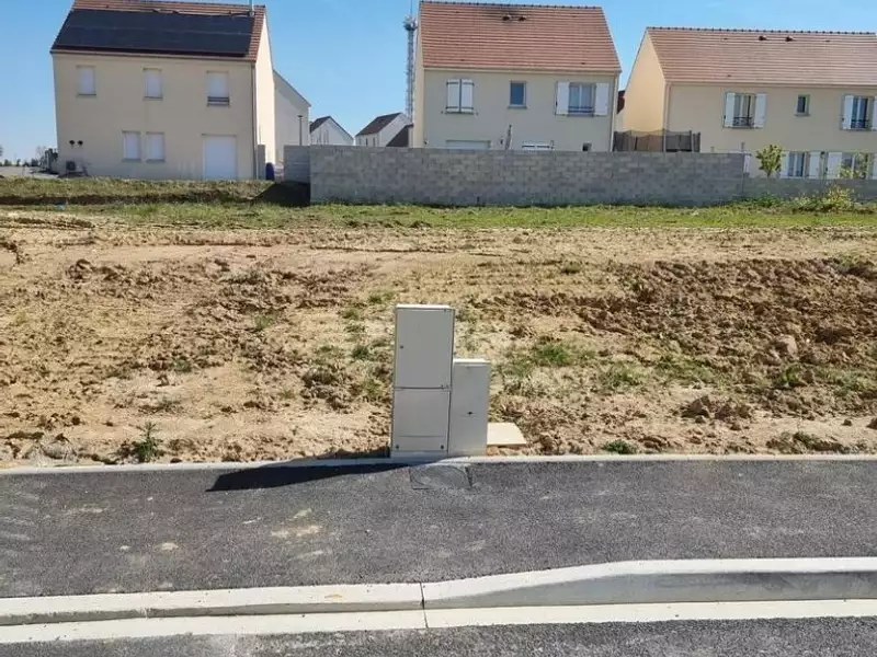 Terrain à bâtir, 601 m² - Meaux (77100)