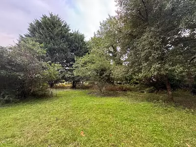 Terrain à bâtir, 883 m²