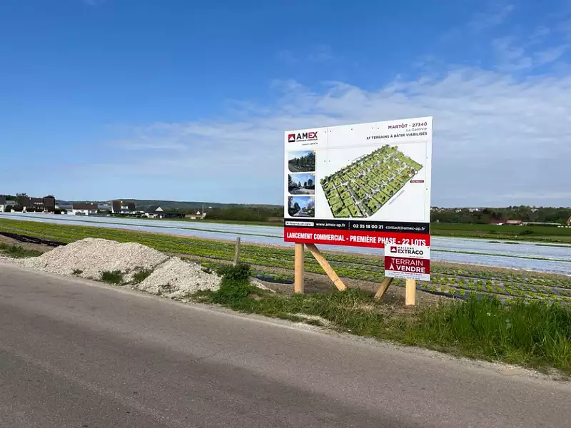 Terrain à bâtir, 703 m² - Saint-Pierre-lès-Elbeuf (76320)