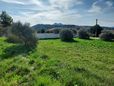 Terrain à bâtir, 691 m²