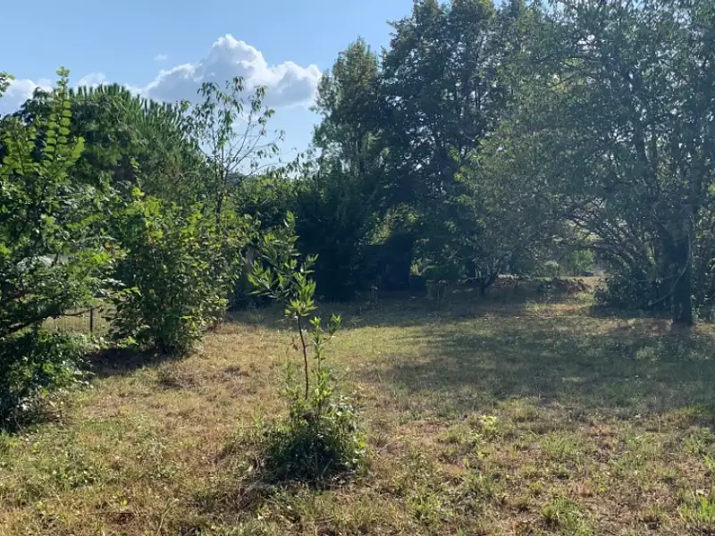 Terrain à bâtir, 1 800 m² - Artigues-près-Bordeaux (33370)