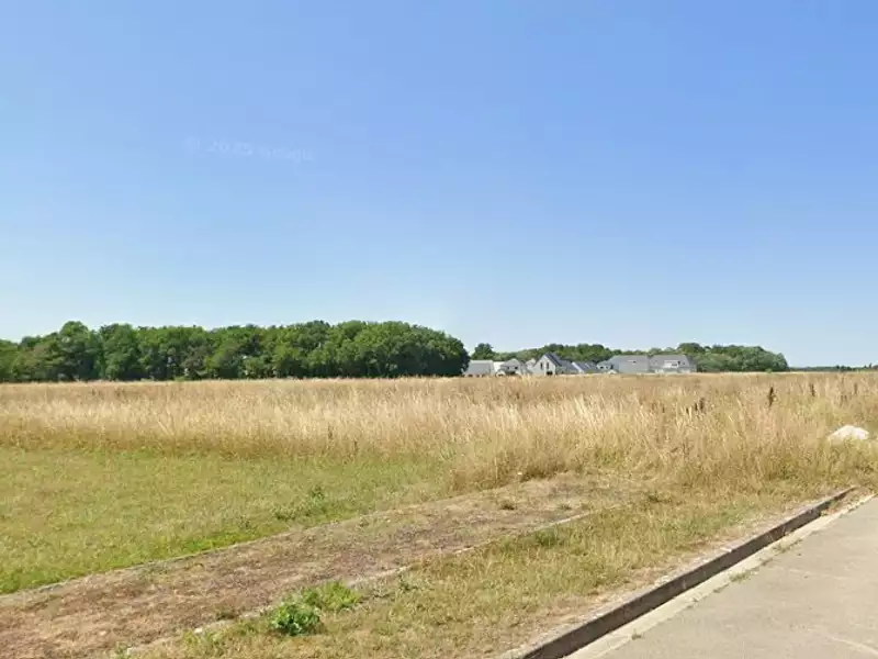 Terrain à bâtir, 547 m² - Artannes-sur-Indre (37260)