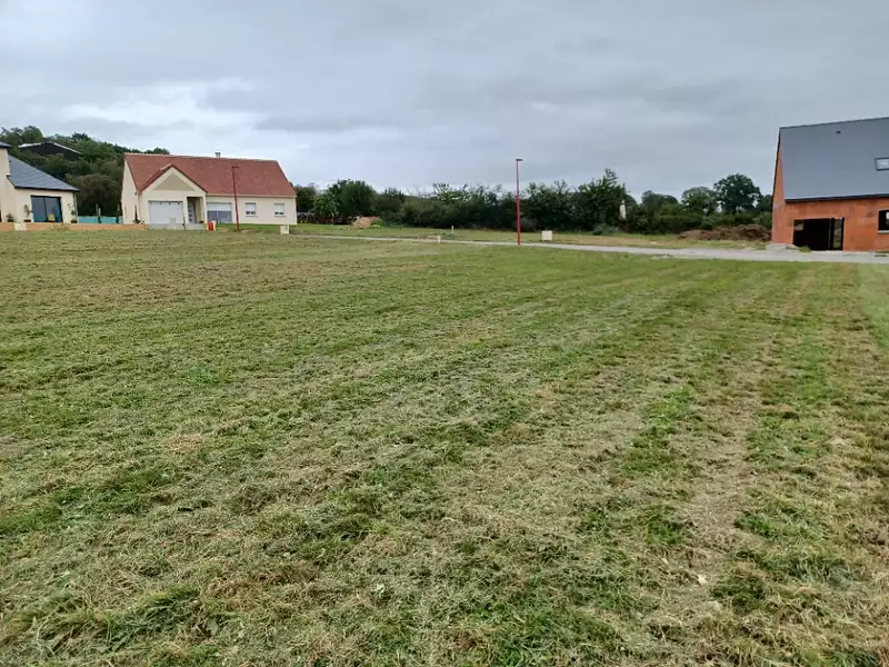 Terrain à bâtir, 527 m² - Sillé-le-Guillaume (72140)