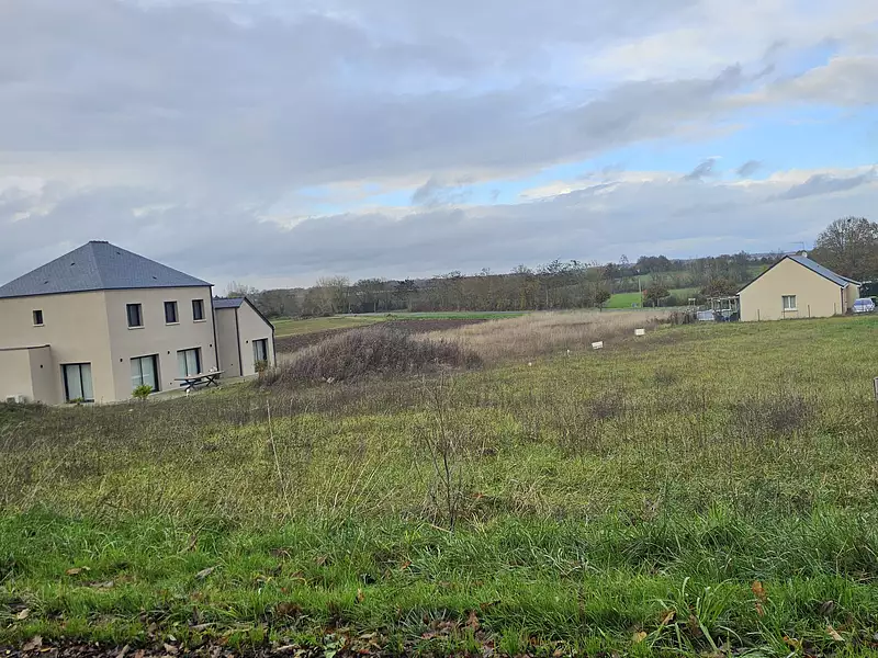Terrain à bâtir, 494 m² - Louresse-Rochemenier (49700)