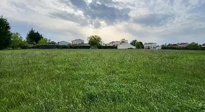 Terrain à bâtir, 577 m²