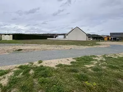 Terrain à bâtir, 552 m² - Distré (49400)