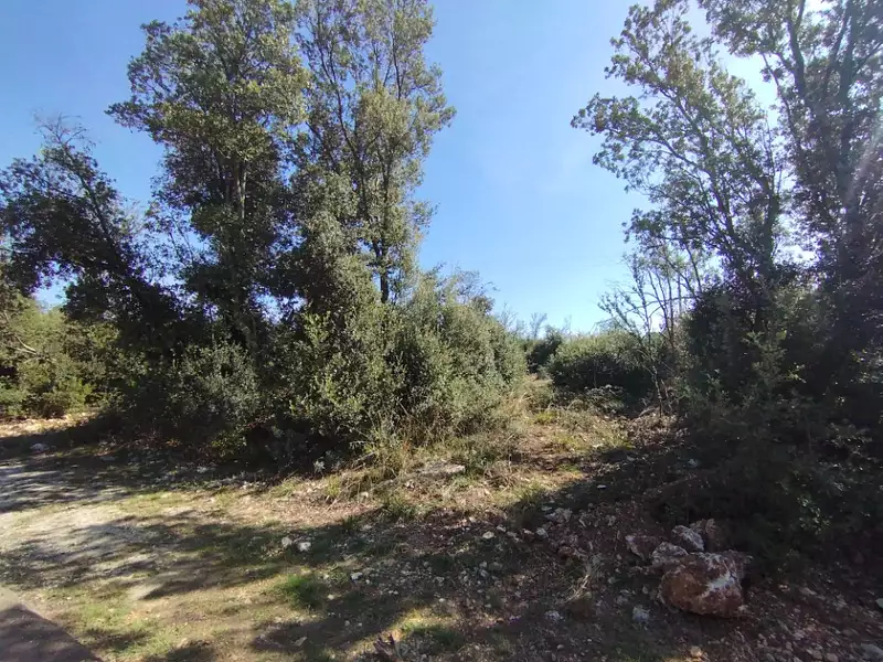 Terrain à bâtir, 1 100 m² - Orgnac-l'Aven (07150)