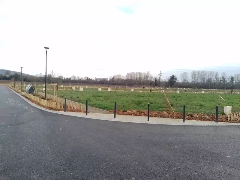 Terrain à bâtir, 300 m² - Crouy (02880)