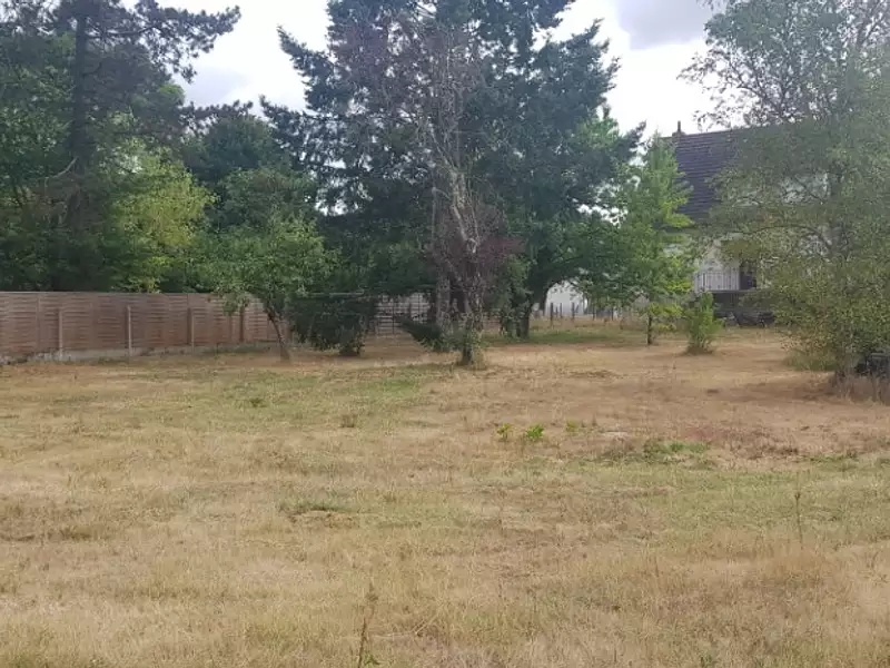 Terrain à bâtir, 860 m² - Lamotte-Beuvron (41600)