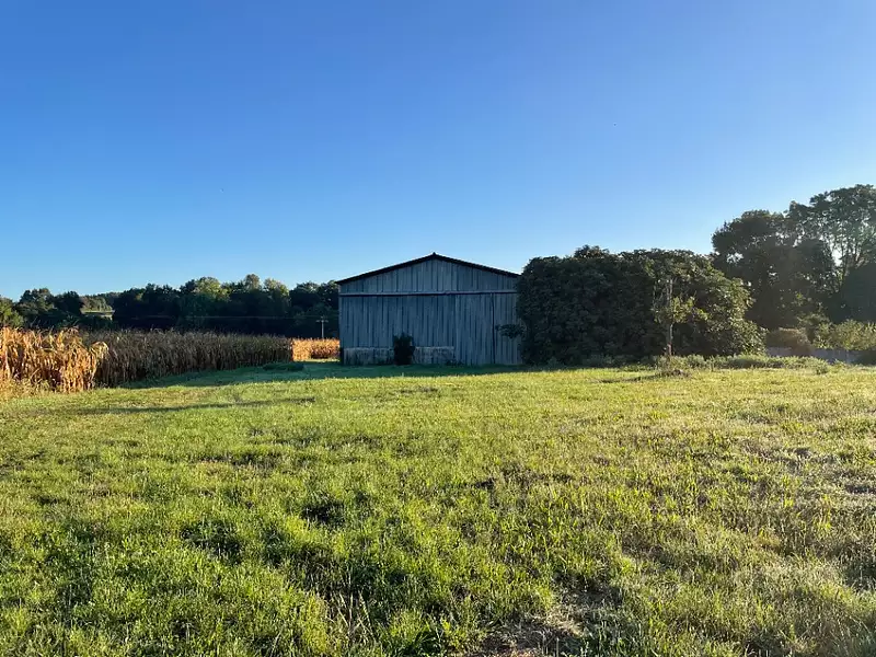 Terrain à bâtir, 1 831 m² - Saint-Hilaire-du-Bois (17500)