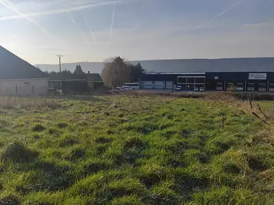 Terrain à bâtir, 1 501 m²