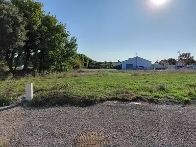 Terrain à bâtir, 377 m²