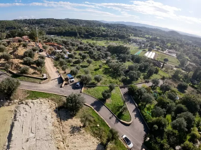 Terrain à bâtir, 2 571 m² - Opio (06650)