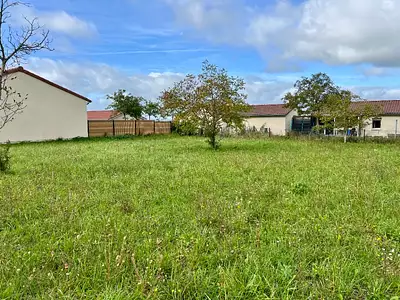 Terrain à bâtir, 775 m²