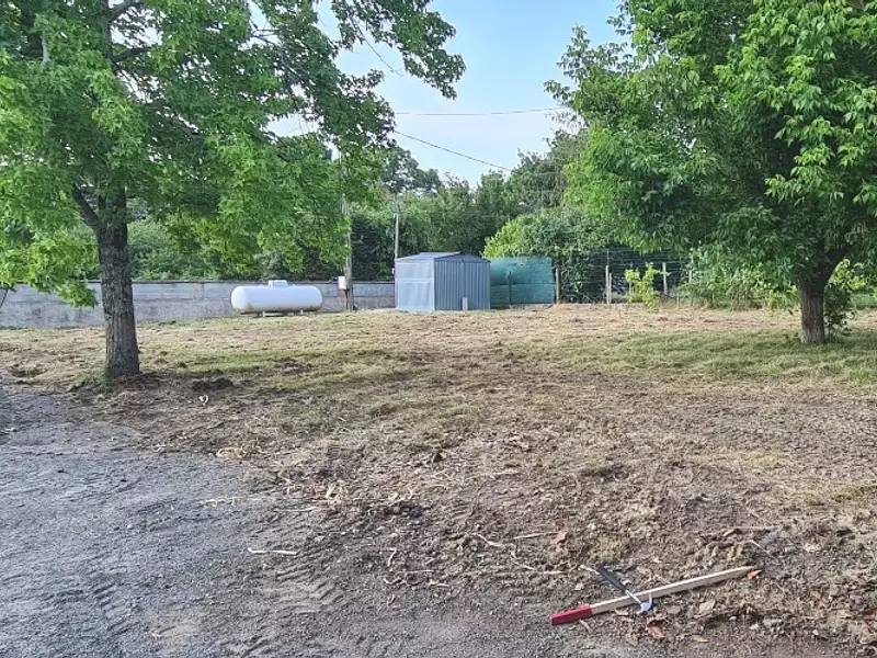 Terrain à bâtir, 782 m² - Saint-Gervais (33240)