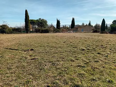 Terrain à bâtir, 211 m²