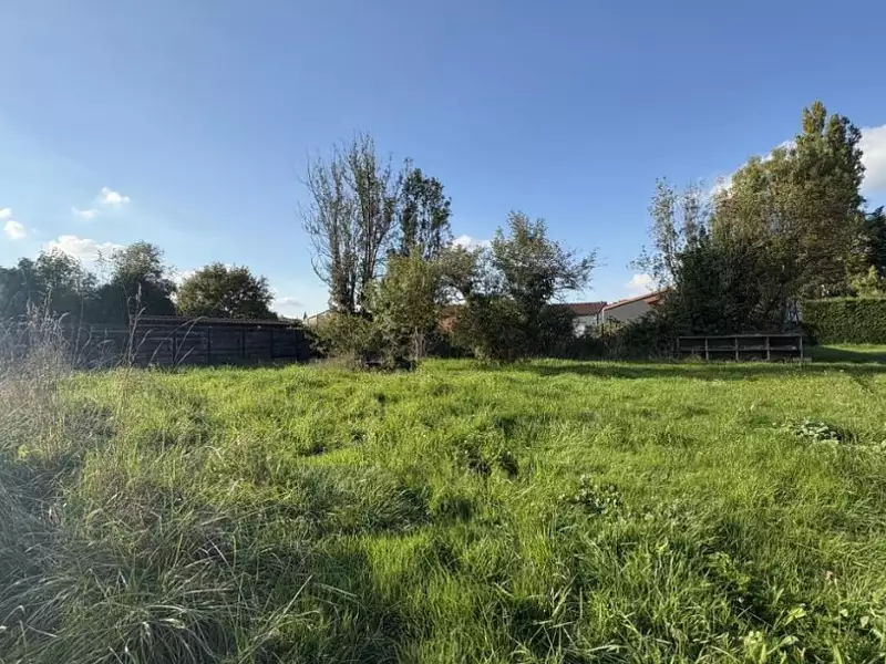 Terrain à bâtir, 492 m² - Saint-Hilaire-de-Chaléons (44680)