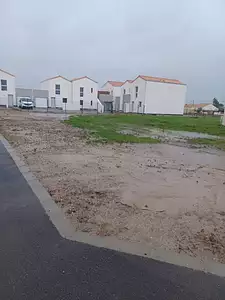 Terrain à bâtir, 471 m²