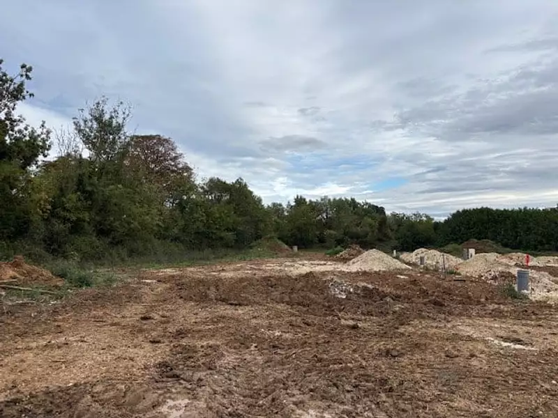 Terrain à bâtir, 398 m² - Saint-Hippolyte (17430)