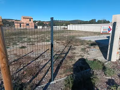 Terrain à bâtir, 700 m²