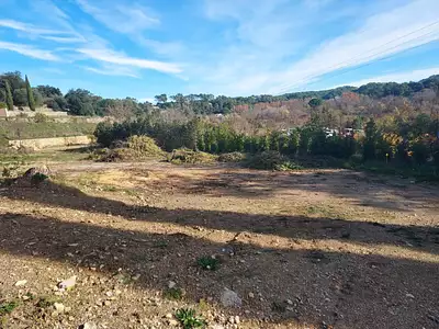 Terrain à bâtir, 630 m²