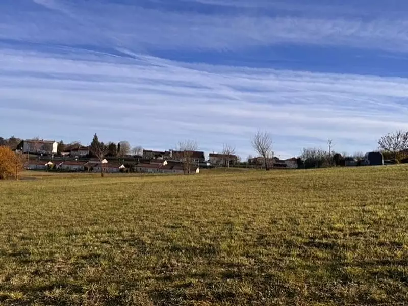 Terrain à bâtir, 1 000 m² - Mareuil en Périgord (24340)