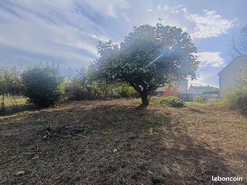 Terrain à bâtir, 890 m² - Pieusse (11300)