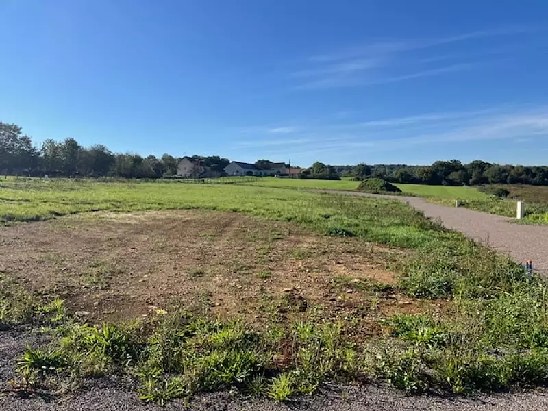 Terrain à bâtir, 800 m² - Neurey-lès-la-Demie (70000)