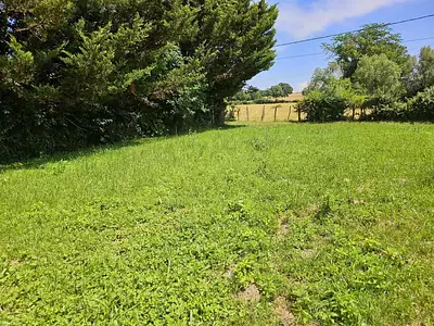 Terrain à bâtir, 606 m²