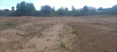 Terrain à bâtir, 300 m²