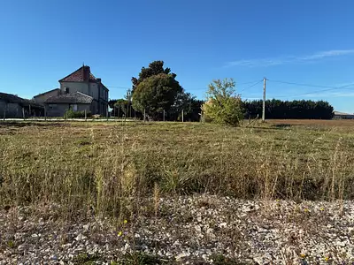 Terrain à bâtir, 600 m²