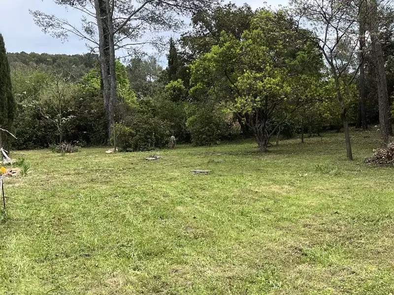 Terrain à bâtir, 1 127 m² - Saint-Vincent-de-Barbeyrargues (34730)