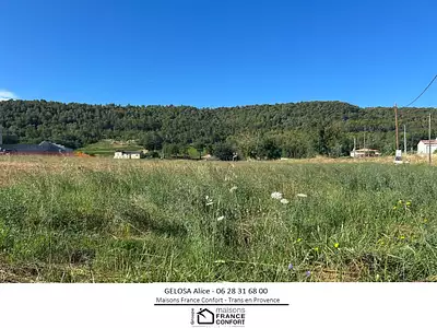 Terrain à bâtir, 1 067 m²