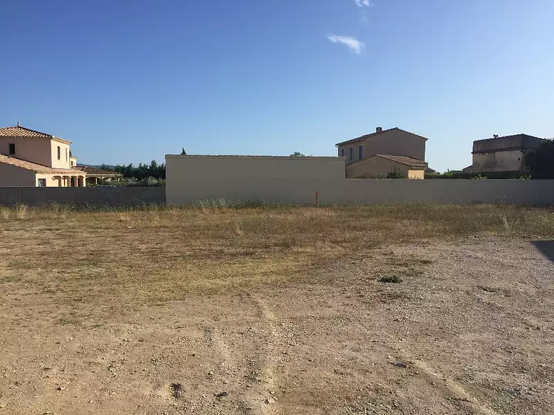 Terrain à bâtir, 542 m² - Tarascon (13150)