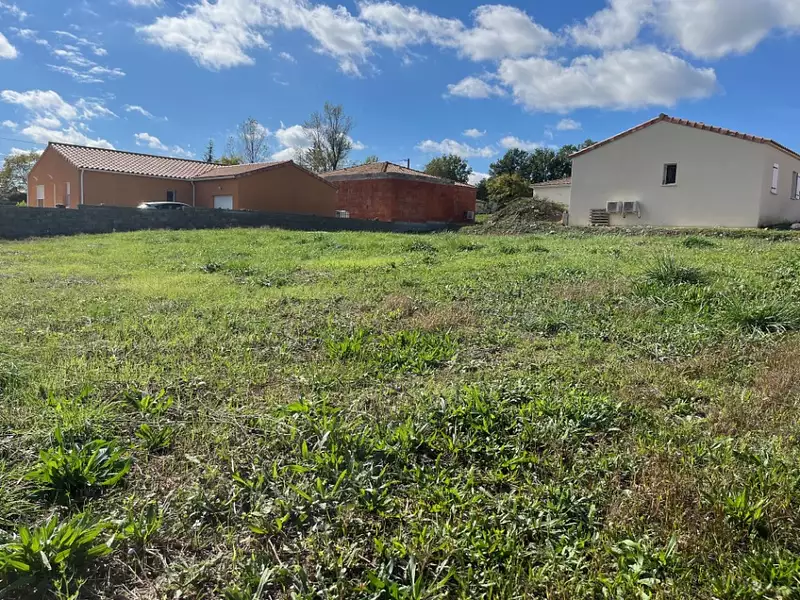 Terrain à bâtir, 817 m² - Lavilledieu (07170)