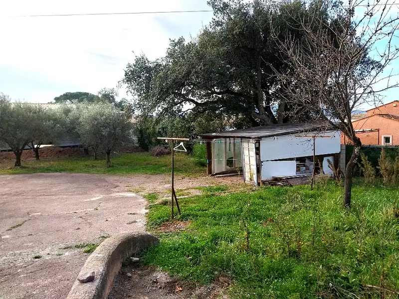 Terrain à bâtir, 460 m² - Puget-sur-Argens (83480)