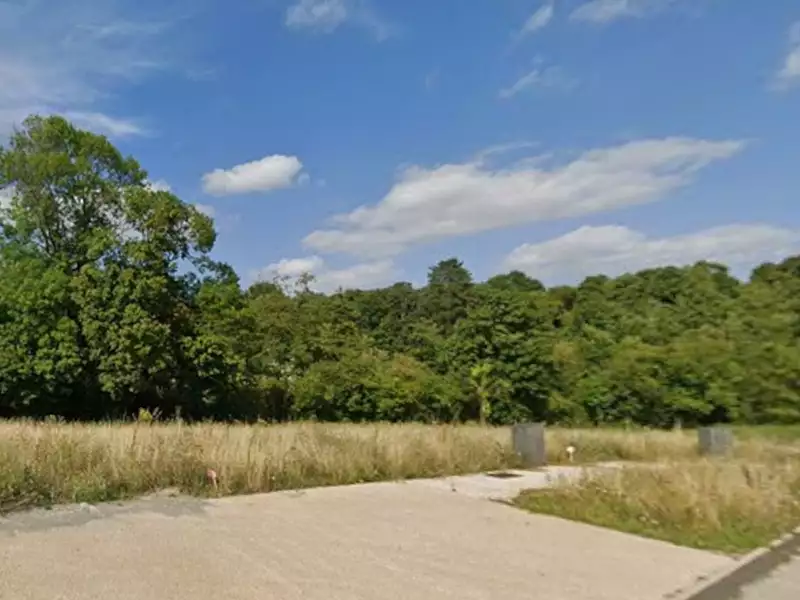 Terrain à bâtir, 580 m² - Semblançay (37360)