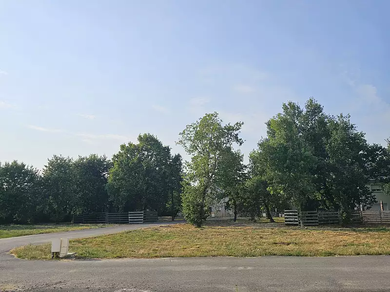 Terrain à bâtir, 407 m² - Saumur (49400)