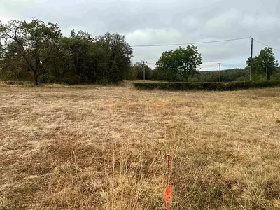 Terrain à bâtir, 1 317 m²